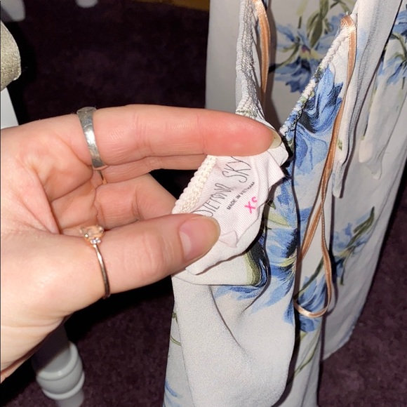 Tank top - Picture 3 of 3